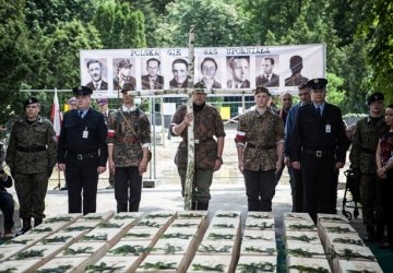 Zamordowani bohaterowie odzyskują nazwiska